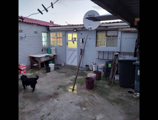 4 BEDROOM HOUSE FOR SALE IN RETREAT